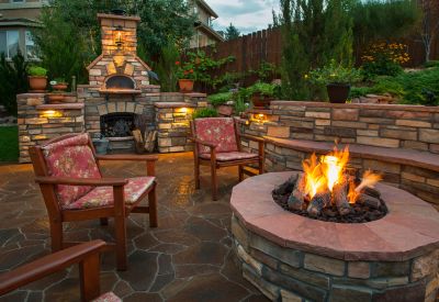 Fire Pit and Outdoor Features